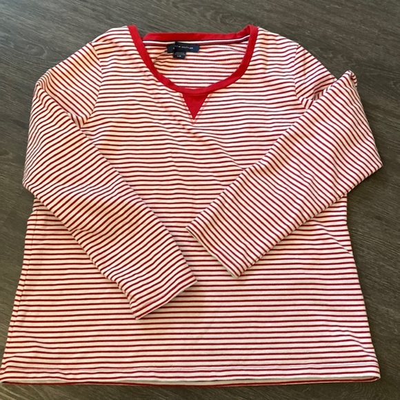 Tommy Hilfiger long sleeve - Picture 1 of 4
